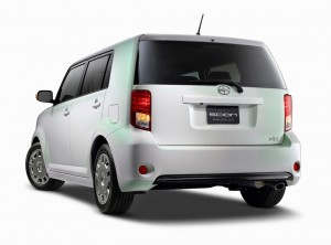 scion-xb-10-2
