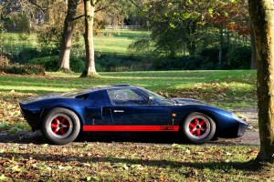 le-mans-SUPERFORMANCE-GT40-2