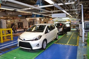 toyota-yaris-2500000-1