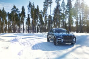 jaguar f-pace 2