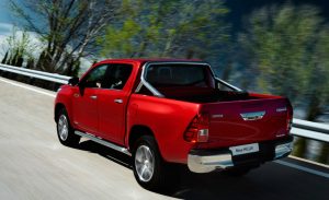 toyota hilux 2