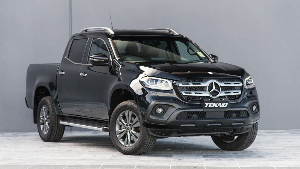 Ανακαλούνται 233 Mercedes-Benz X-Class