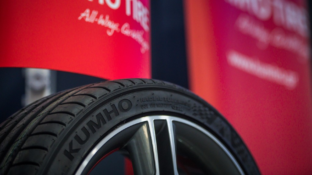 kumho 4