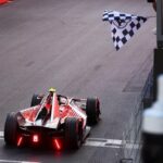 Νίκες για τους De Vries και Rowland στους δύο αγώνες του Monaco e-Prix